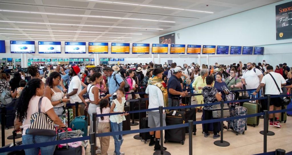 Quintana Roo consolida su liderazgo turístico con resultados positivos al cierre de la temporada de verano 2025